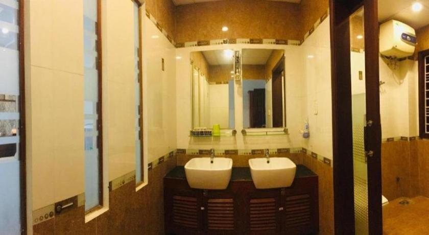 Whale Ocean View Hotel Danang Exterior photo